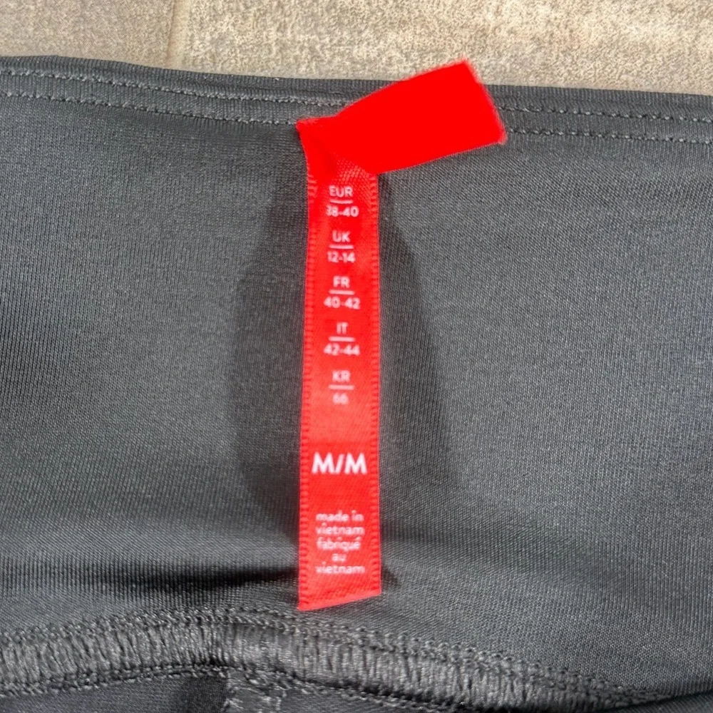 Spanx Black Ponte Ankle Leggings
